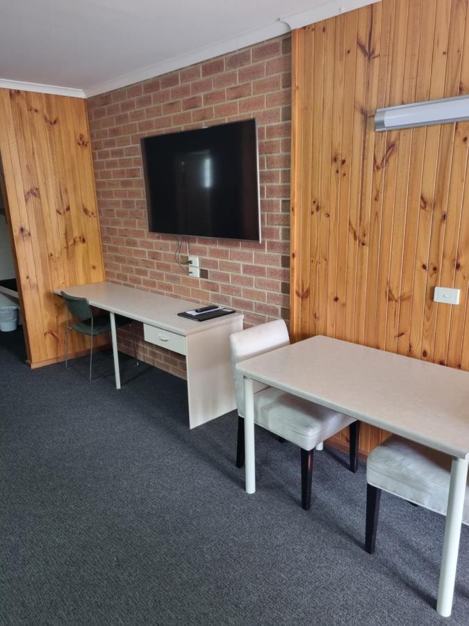 Country Roads Motor Inn Naracoorte Esterno foto