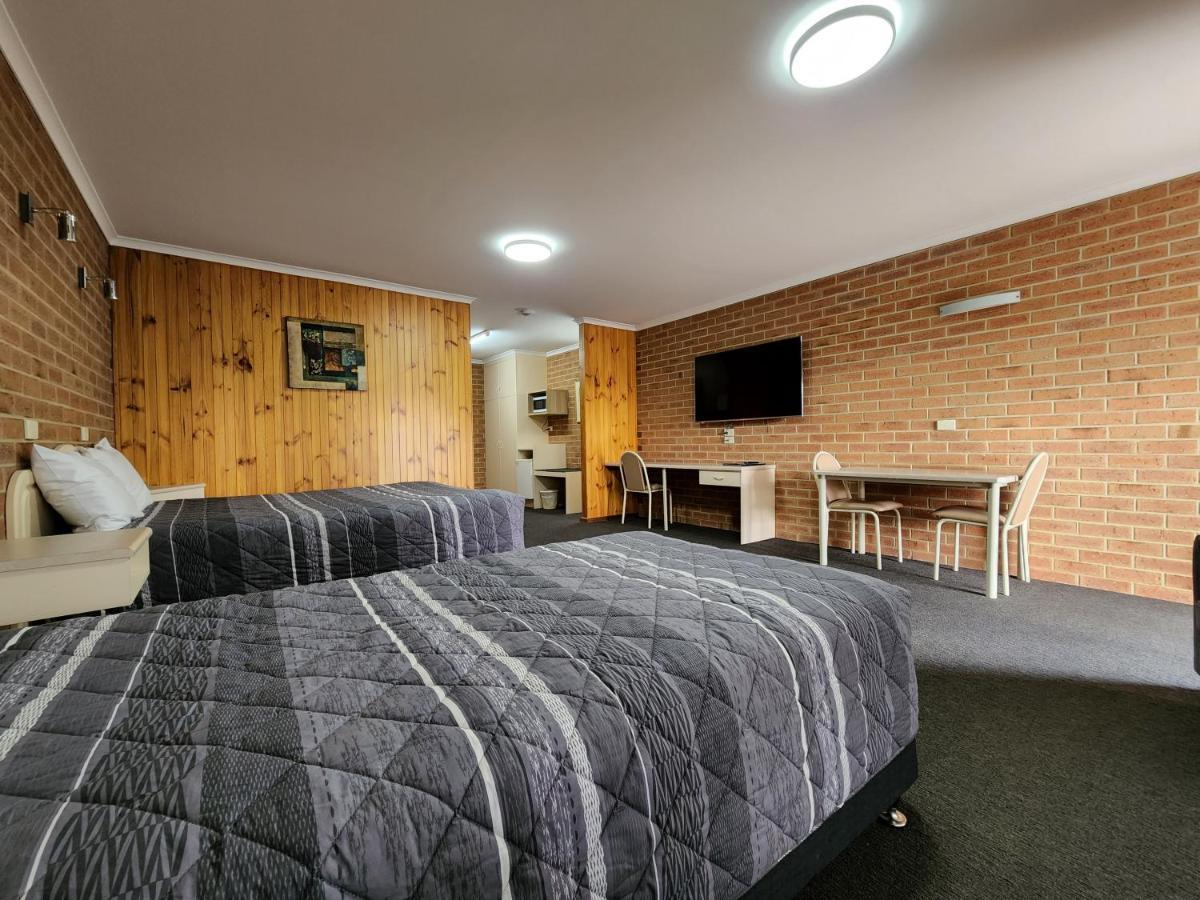 Country Roads Motor Inn Naracoorte Esterno foto