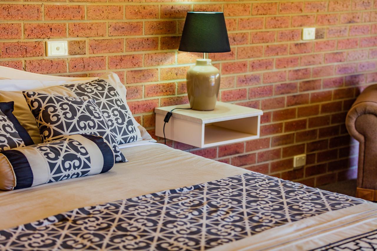 Country Roads Motor Inn Naracoorte Esterno foto